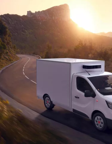 Renault Trucks Trafic on the road